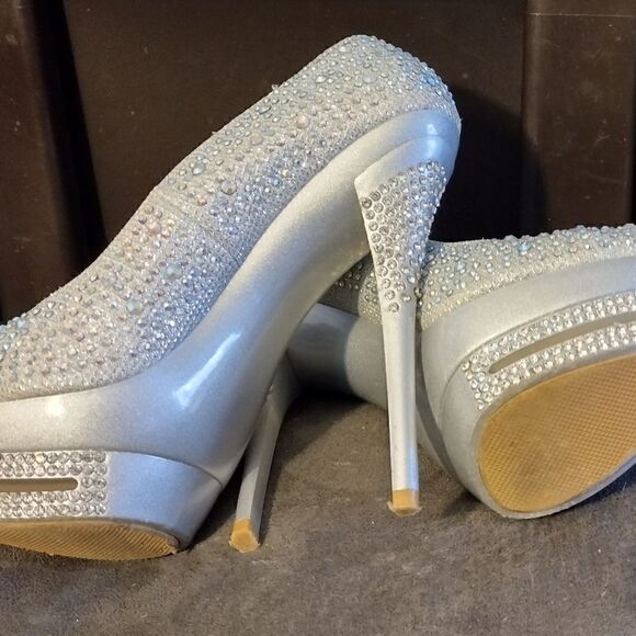 NIGHT MOVES PUMPS 5" HEEL 1.5 PLAT FORM BALL OF FOOT 3".NO SIZE MARKED MEASURES - Picture 6 of 6